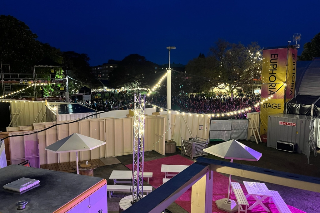 Uppbyggnaden av Eurovision Village under Eurovision Song Contest i Malmö 2024.